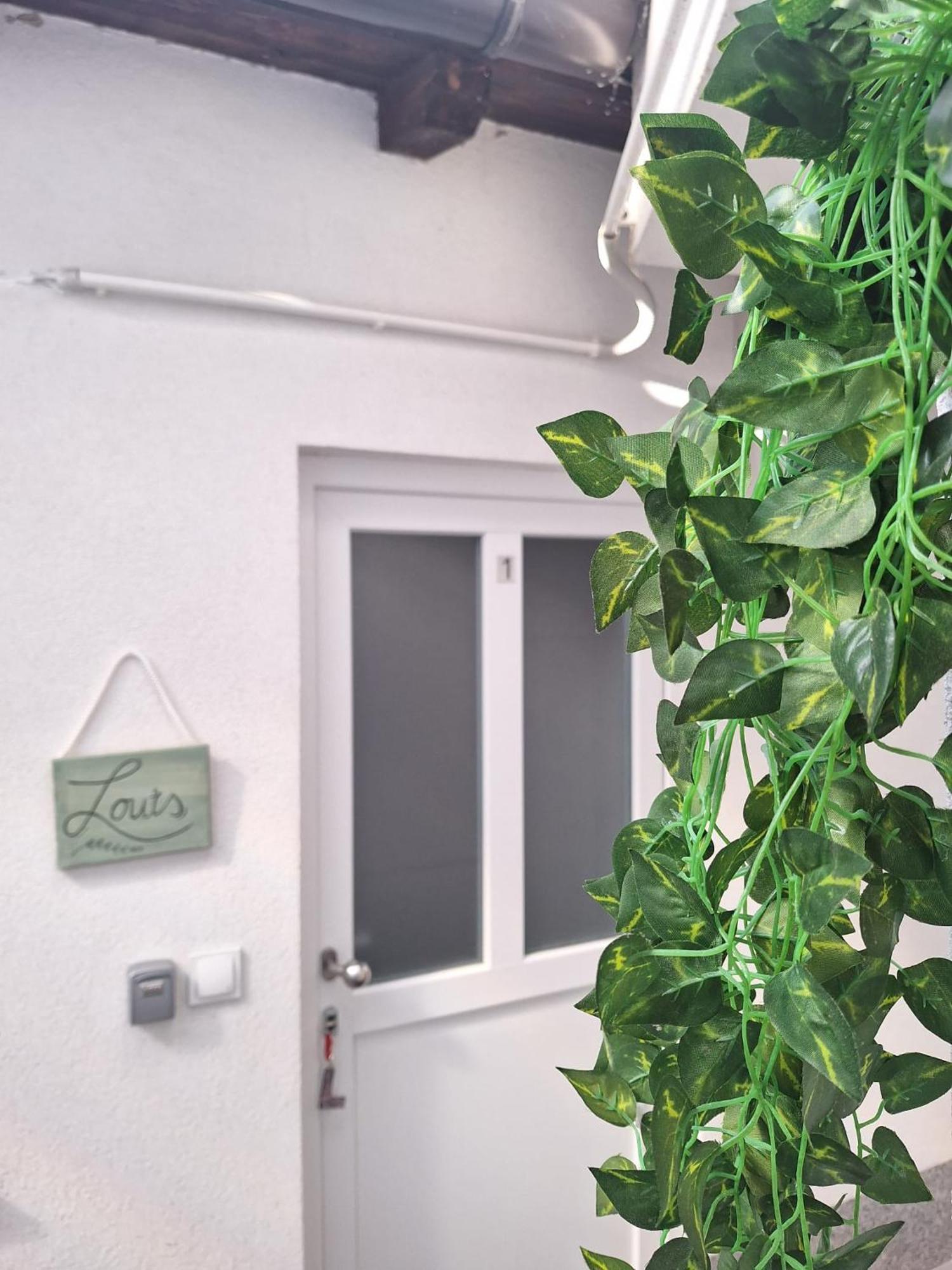 Studio Apartmani Louis I Lola Zagrzeb Zewnętrze zdjęcie
